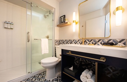 Greensboro Hotel | Hotel Denim