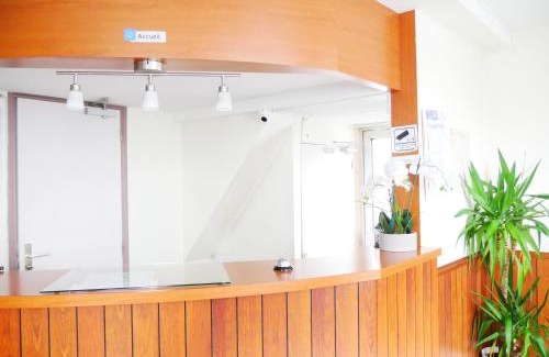 Maisons-Alfort Hotel | Hotel des Bains à 10 min de Paris