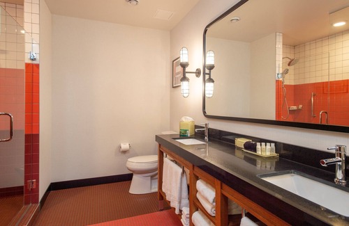 Marquette Hotel | Hotel Indigo Madison Downtown by IHG