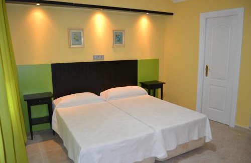 La Linea de la Concepcion Hotel | Hotel Miramar