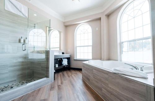 Cascade Hotel | Hotel NoBo Cascade, Tapestry Collection by Hilton