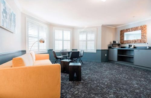 Cascade Hotel | Hotel NoBo Cascade, Tapestry Collection by Hilton