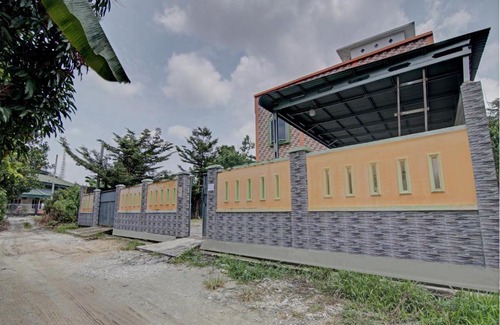 Borneo Hotel | Hotel O Penginapan Budhe Sri