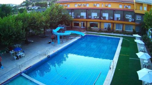 Priego de Cordoba Hotel | Hotel Río Piscina