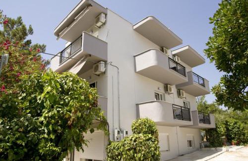 Potos Wohnung | Hotel Sirines Complex