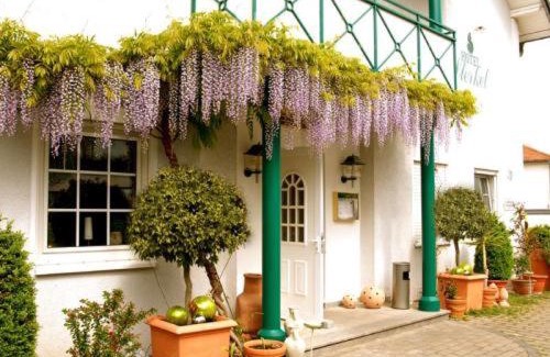 Roedermark Hotel | Hotel Sterkel