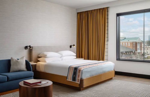 Tupelo Hotel | Hotel Tupelo, a Wyndham Hotel