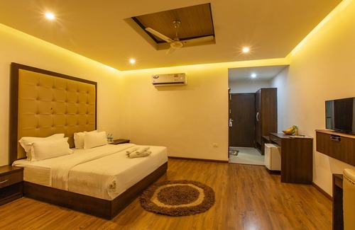 Rishikesh Hotel | Hotel Vasundhara Palace in der Nähe von Ram Jhula Rishikesh, in der Nähe des Flusses Ganga
