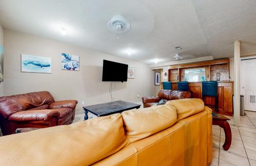 Lilburn Haus | Hound Lair