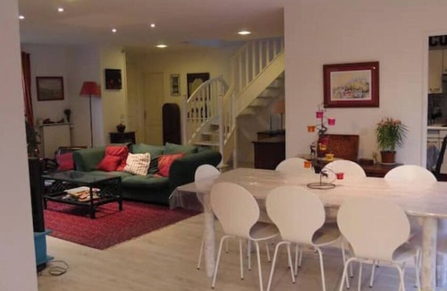 Bussy-Saint-Martin Haus | Haus mit Garten mit Blick auf einen Park "10 Min von Disney/ 20 Min von Paris".