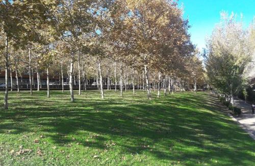 Sant Cugat del Valles Wohnung | House in Sant Cugat, 25 Mins to Barcelona center
