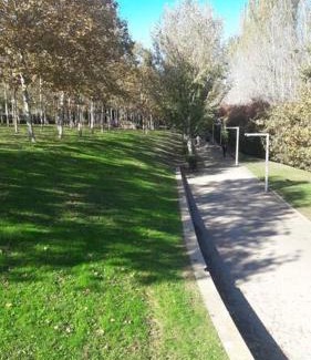 Sant Cugat del Valles Wohnung | House in Sant Cugat, 25 Mins to Barcelona center
