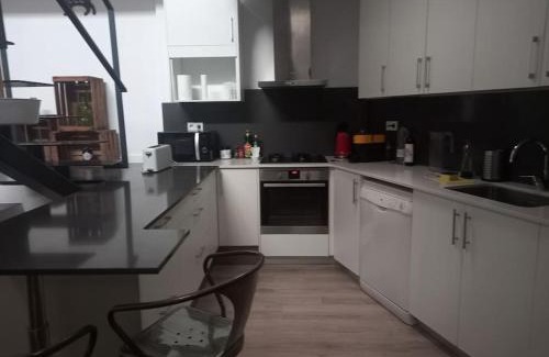 Sant Cugat del Valles Wohnung | House in Sant Cugat, 25 Mins to Barcelona center