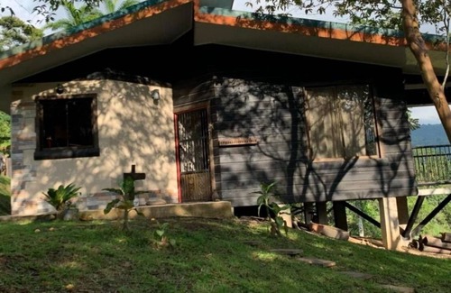 Oriental Kabine | House in the countryside near rivers and mountains