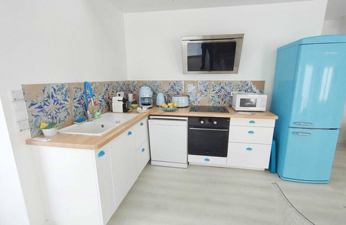 Peniche de Cima Haus | House in the historic center of peniche next to the port