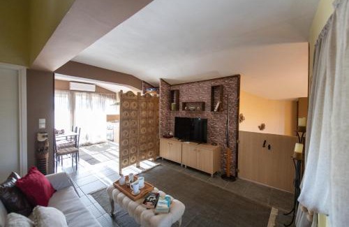 Valimitika Haus | HOUSE NEFELI