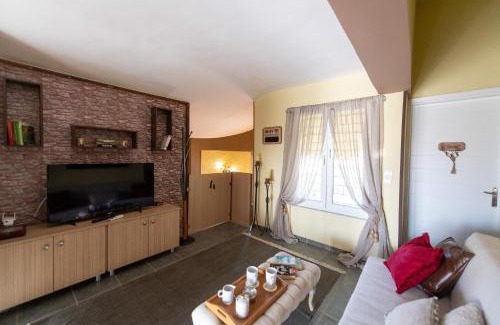 Valimitika Haus | HOUSE NEFELI