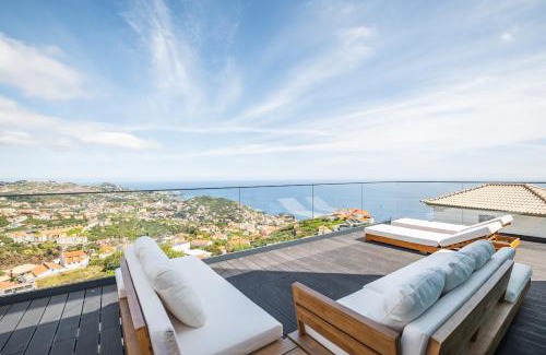 Camara de Lobos Villa | House of Cork and Ivy - By WeHost