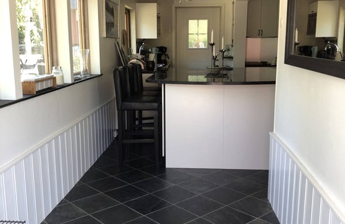 Ingaro Haus | House on Ingarö, close to nature, lake and sea, family-friendly environment