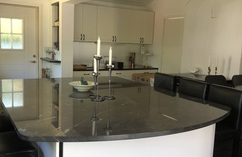 Ingaro Haus | House on Ingarö, close to nature, lake and sea, family-friendly environment