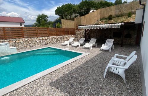 Mostar Wohnung | House on the hill