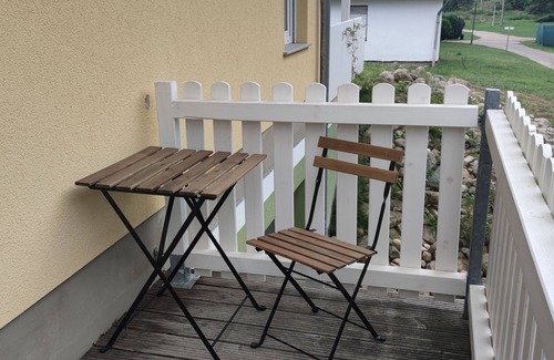 Klein Labenz Haus | Haus am See linke Seite 200 Meter bis zum Strand