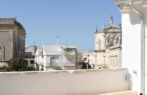 Cutrofiano Haus | House the square