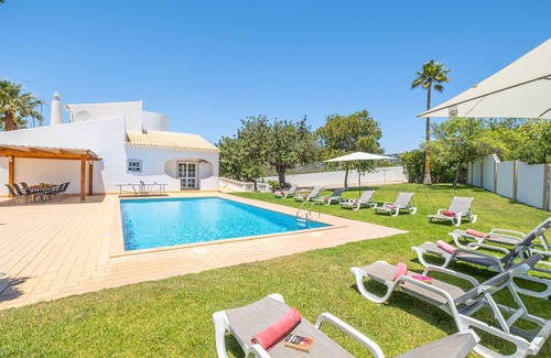 Almancil Villa | House w/ heatable pool & BBQ