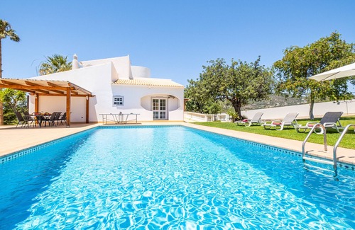 Almancil Villa | House w/ heatable pool & BBQ