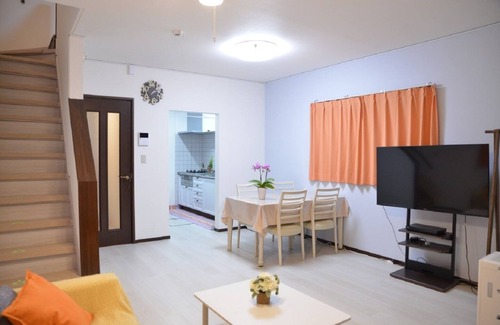 Higashishinkoiwa Haus | House / with garden / Japanese-style room with 8 tatami mats / Spacious 4LDK / 8 min. walk from the station / Medium to long term stay negotiable / Direct access to Tokyo Station 13 min.