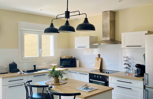 Salses-le-Chateau Haus | House with pool and garden