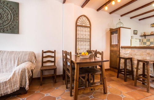 Niguelas Hütte | house with pool, barbecue