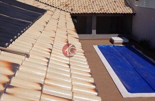 Granada Haus | House with pool for vacation in Uberlândia