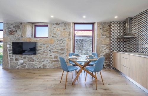 Ponte de Lima Hütte | House with pool in Quinta 3 km from Ponte de Lima. Newly refurbished!