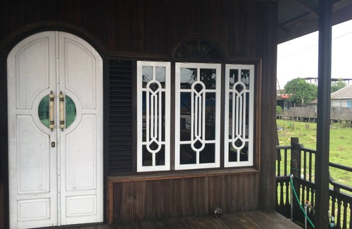 Kumai Bootsverleih | Houseboat Bee Kelotok