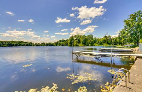 Howe Haus | Howe Retreat with Fire Pit and Private Boat Dock!