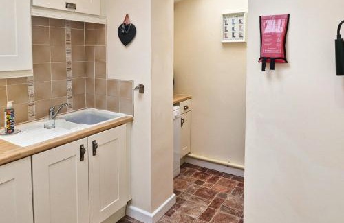 Monmouth Haus | Howells Cottage