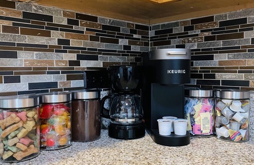 Howey-in-the-Hills Haus | Howey in the hills home walking distance to Howey Mansion and Mission Inn