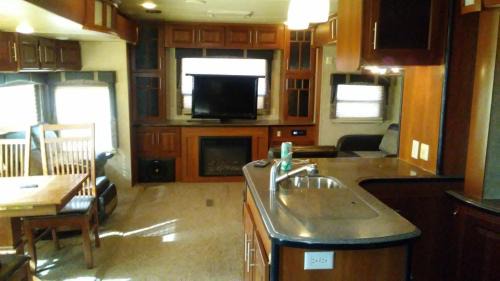 Pikeville Sonstige | Howland's Hideout 2