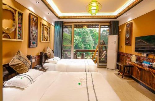 Xiangxi Haus | Huaqianshu Theme Inn 高铁免费接站或送站一次