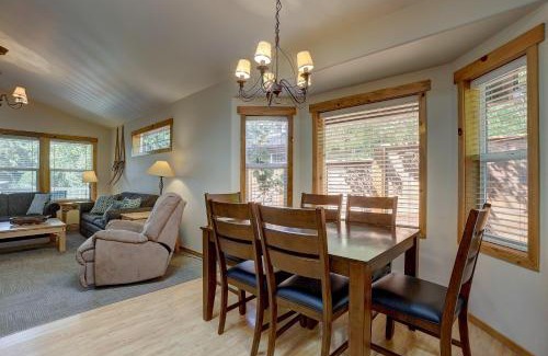 River West Haus | Huckleberry Cottage