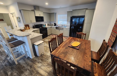 Alto Kabine | Huckleberry Hideaway 3BR/2BA close to Ski Apache and Ruidoso Winter Park