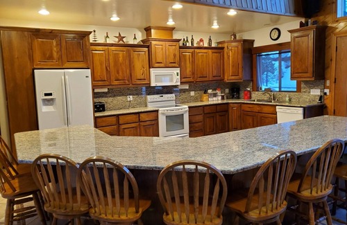 Mountain Home Kabine | Huge Cabin - Great for Families and Group