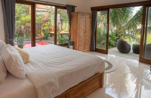 Pejeng Kawan Villa | Huge Modern Balinese Home with Panoramic Rice Views!