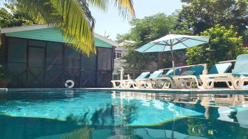Caye Caulker Villa | Hummingbirds Cabins