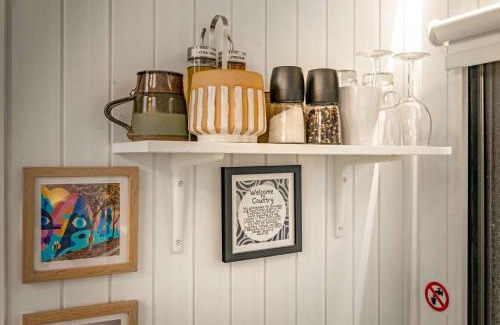 Monomeith Haus | Hunters Inn by Tiny Away