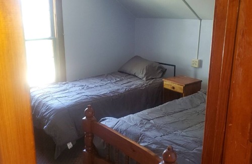 Medina Haus | Hunting and Fishing Rental House on the edge of town.