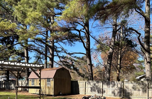 Howell Haus | Hunting lodge special 15 minutes from cache river NWR