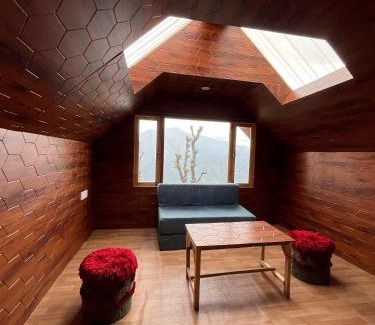 Mashobra Haus | Hutventure home stay