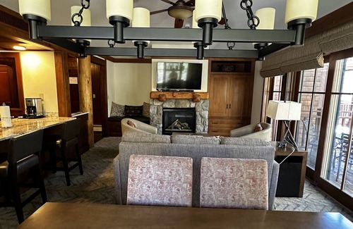 Incline Village Eigentumswohnung | Hyatt High Sierra Lodge Lake Tahoe 2BR Condo